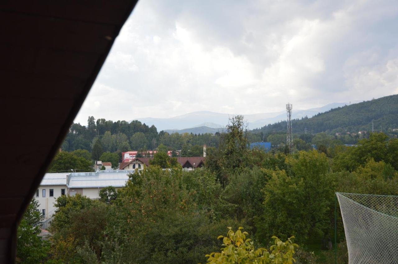 Baza Sportiva Adelina Hotell Cîmpulung Exteriör bild