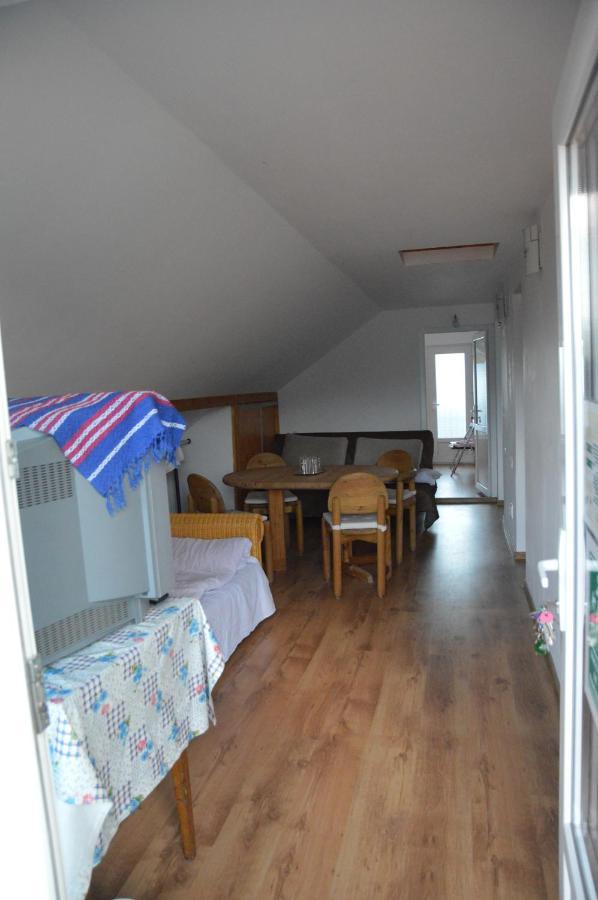 Baza Sportiva Adelina Hotell Cîmpulung Exteriör bild