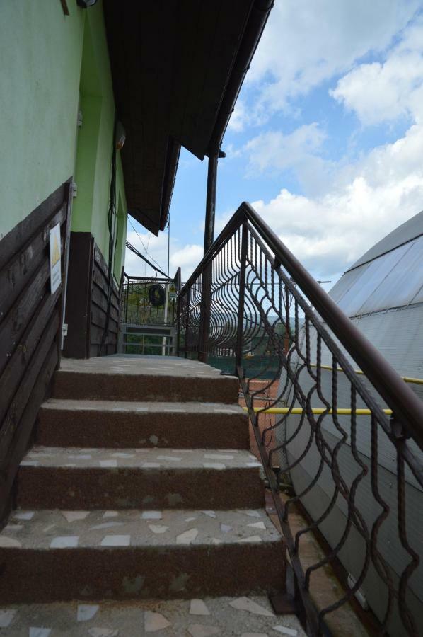 Baza Sportiva Adelina Hotell Cîmpulung Exteriör bild