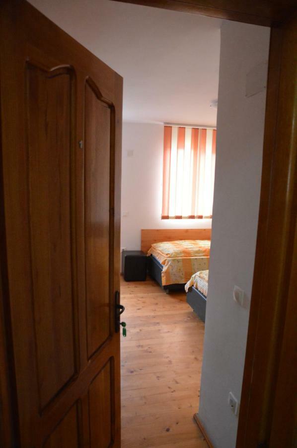 Baza Sportiva Adelina Hotell Cîmpulung Exteriör bild